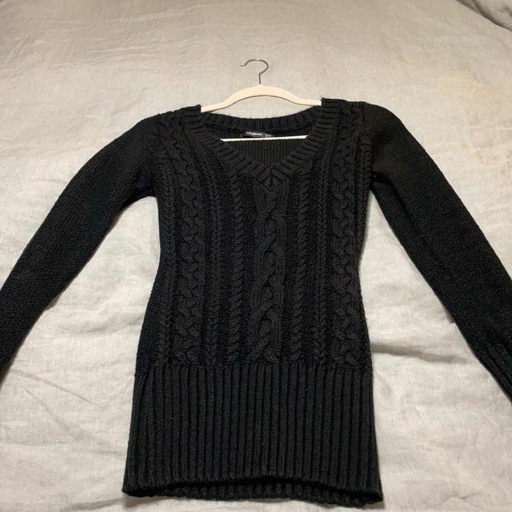 PattyBoutik Cable Knit Sweater NWTs Size Small